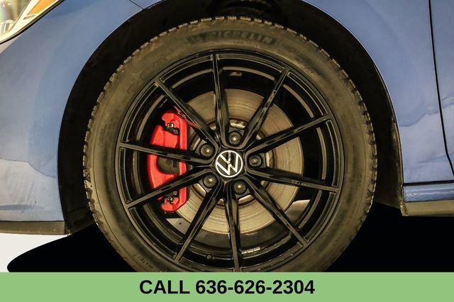 Used 2024 Volkswagen Jetta GLI 40th Anniversary Edition image 9