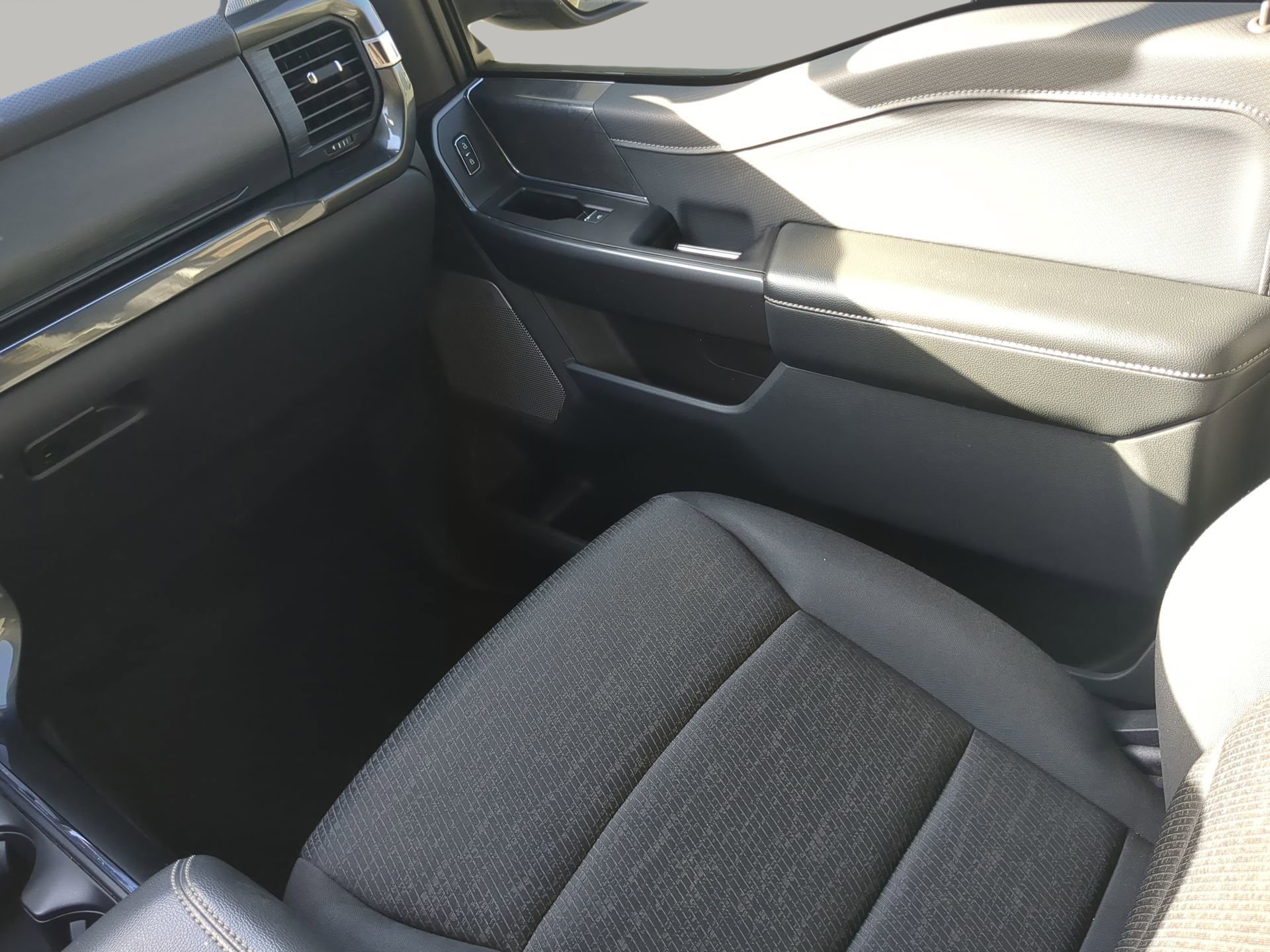 Certified 2021 Ford F150 XLT w/ Equipment Group 302A High image 45