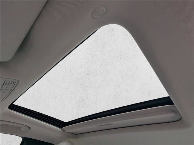 Used 2022 Mercedes-Benz E 350 Sedan image 16