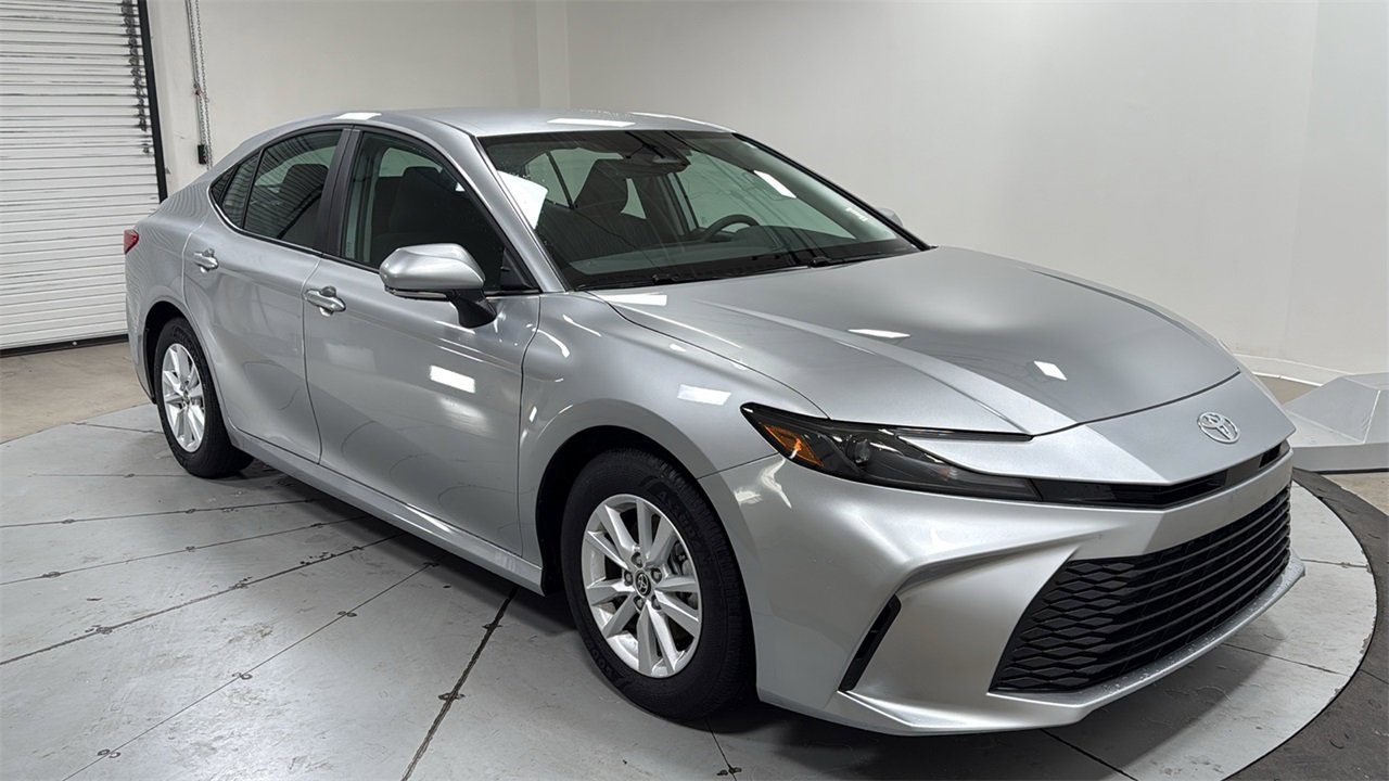Certified 2025 Toyota Camry LE w/ Convenience Package video 3