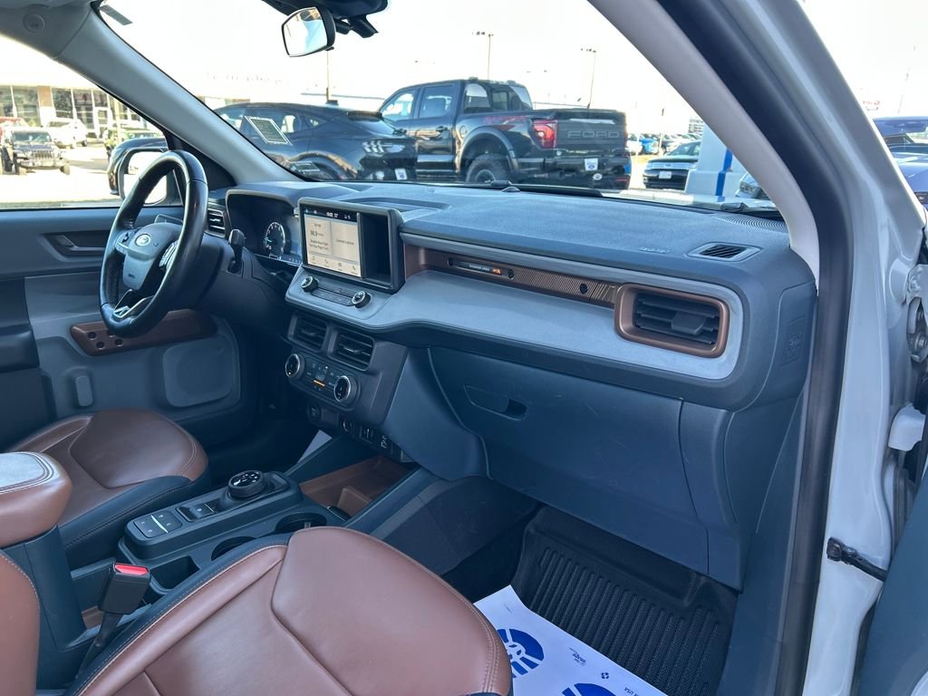 Used 2022 Ford Maverick Lariat image 16