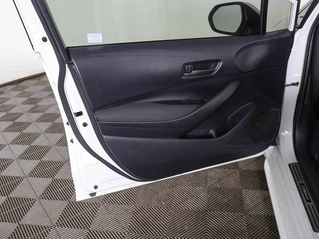 Used 2024 Toyota Corolla LE image 19