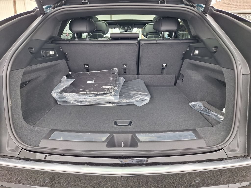 New 2026 Cadillac Lyriq Premium Luxury RWD image 27