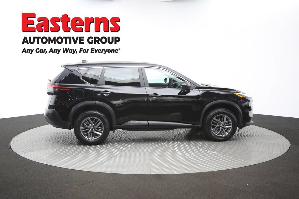 Used 2023 Nissan Rogue S AWD/4WD image 40