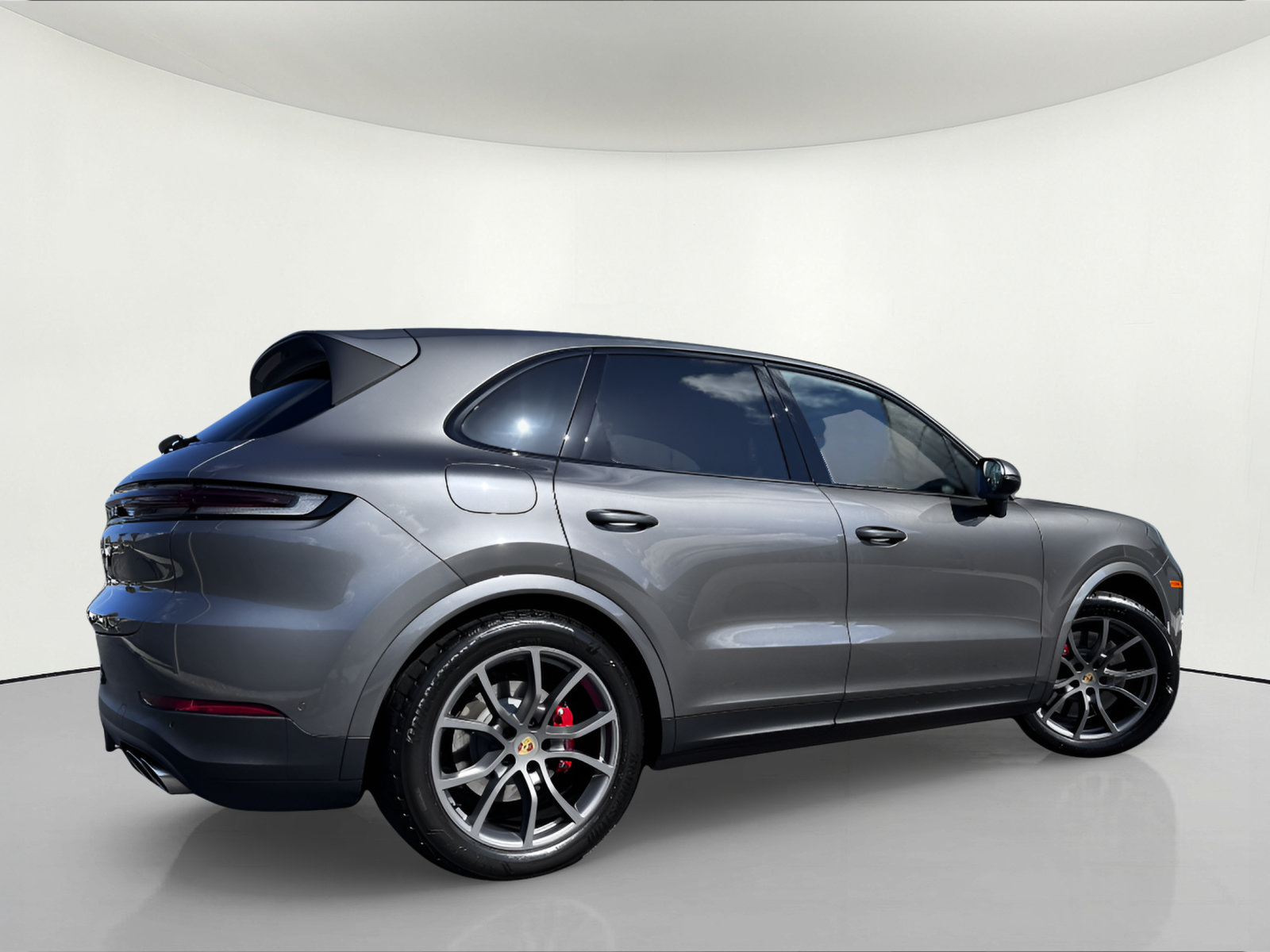 Certified 2024 Porsche Cayenne S AWD/4WD image 5