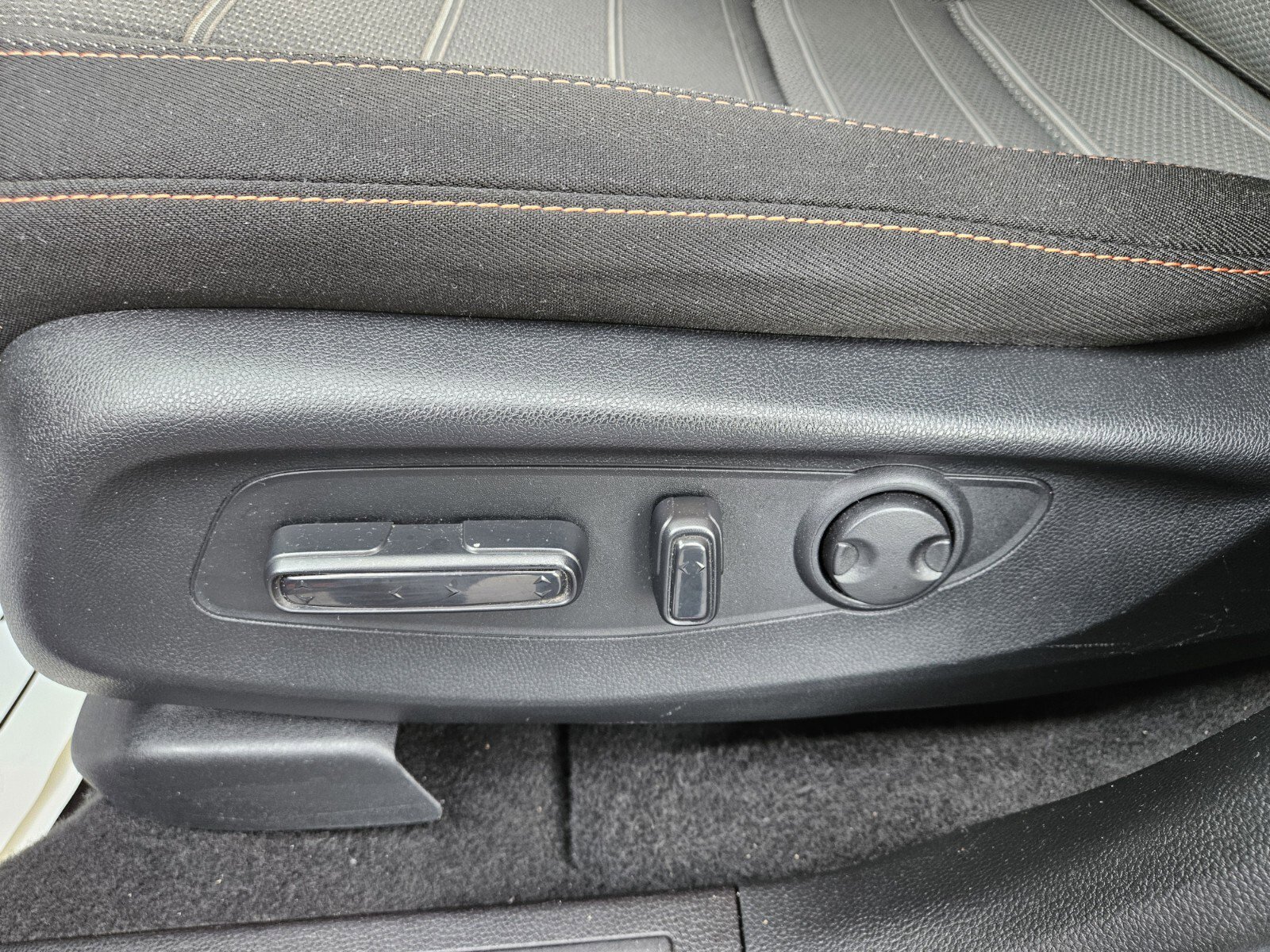 Used 2025 Honda CR-V Sport image 9