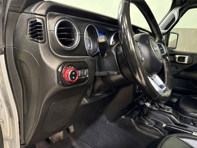 Used 2020 Jeep Gladiator Overland image 21