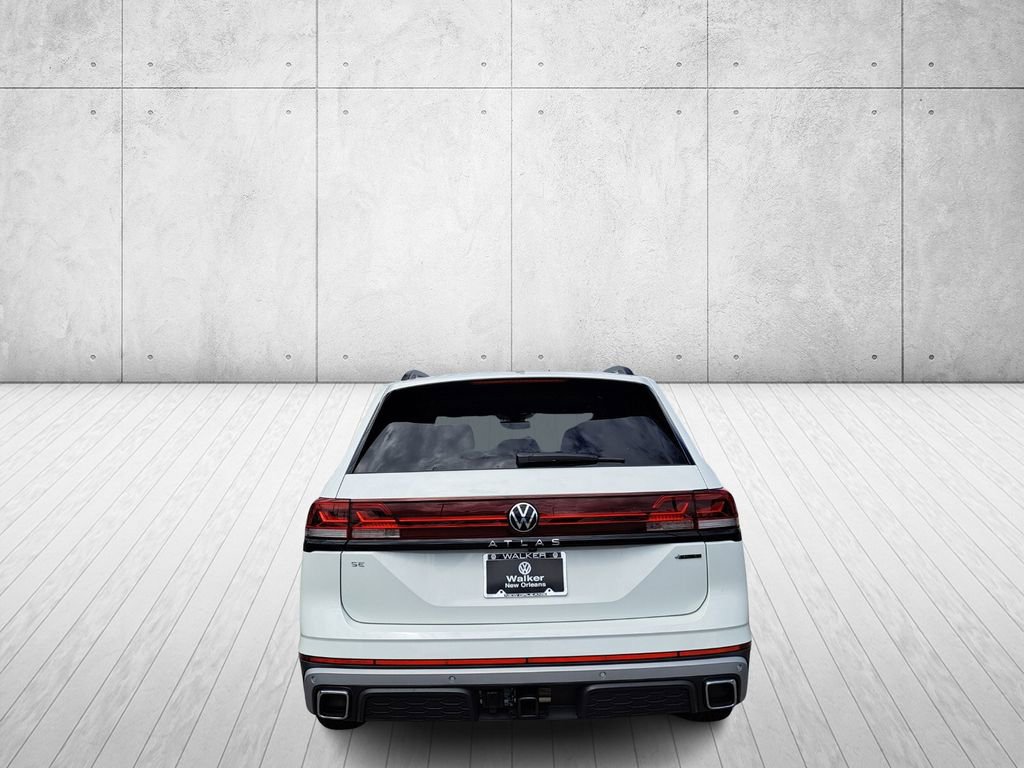 New 2025 Volkswagen Atlas Peak Edition SE image 6