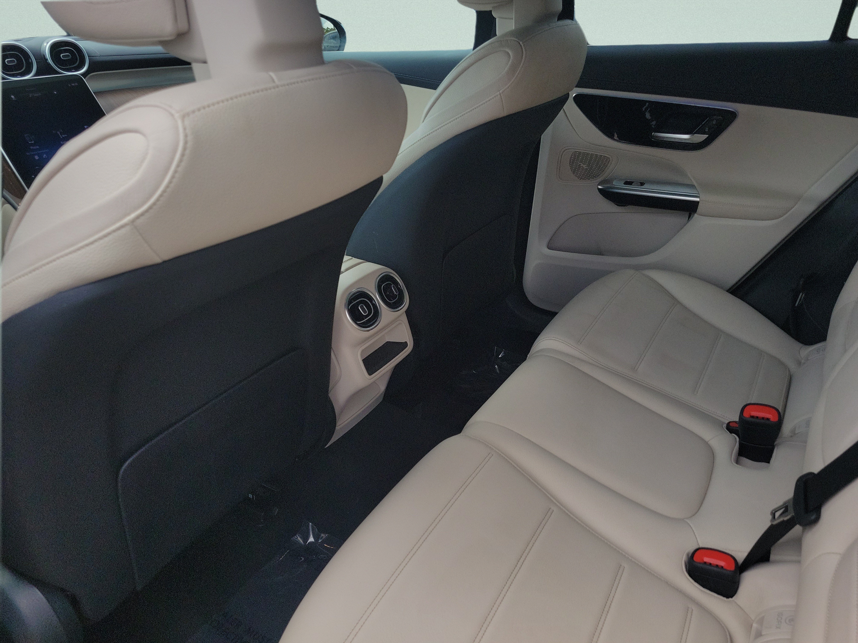 Certified 2024 Mercedes-Benz GLC 300 4MATIC image 10