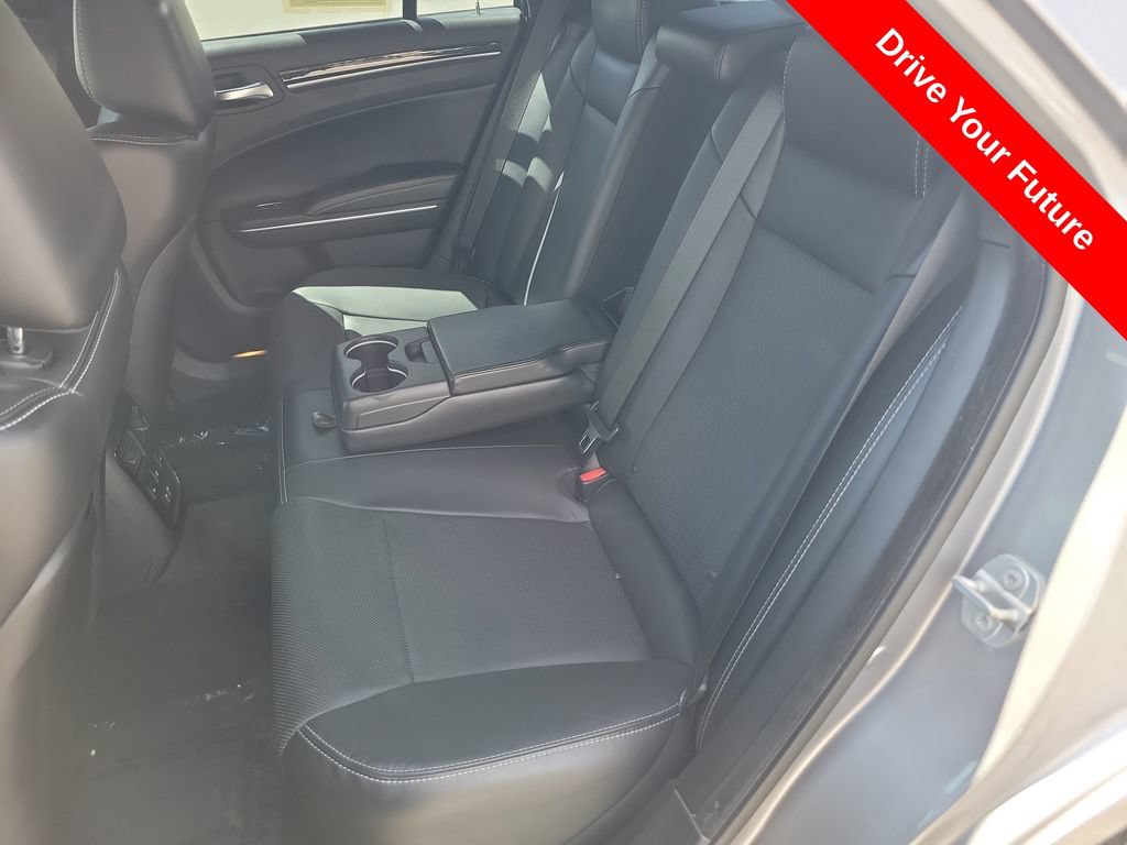 Used 2017 Chrysler 300 S w/ 300S Premium Group 2 RWD image 28