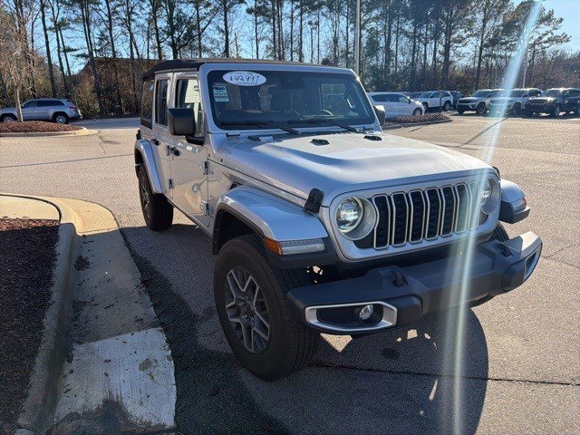 Used 2024 Jeep Wrangler Sahara w/ Safety Group image 8