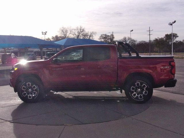 Used 2023 Chevrolet Colorado Z71 w/ Z71 Convenience Package 2 image 18