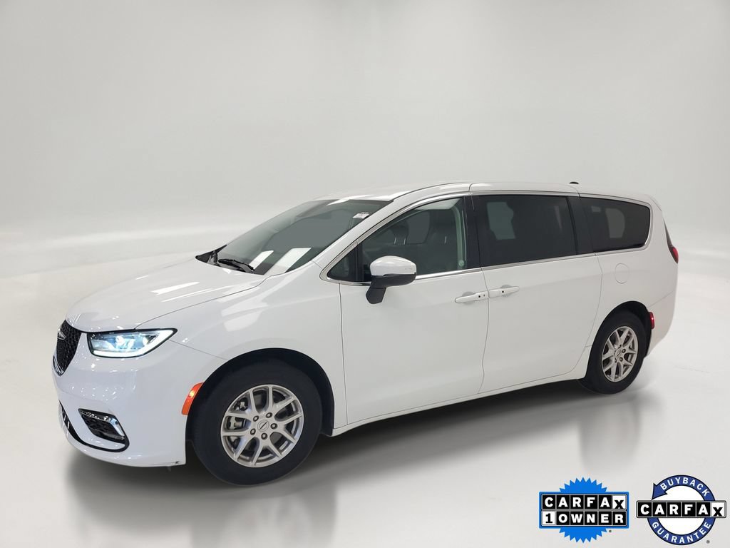 Used 2023 Chrysler Pacifica Touring-L