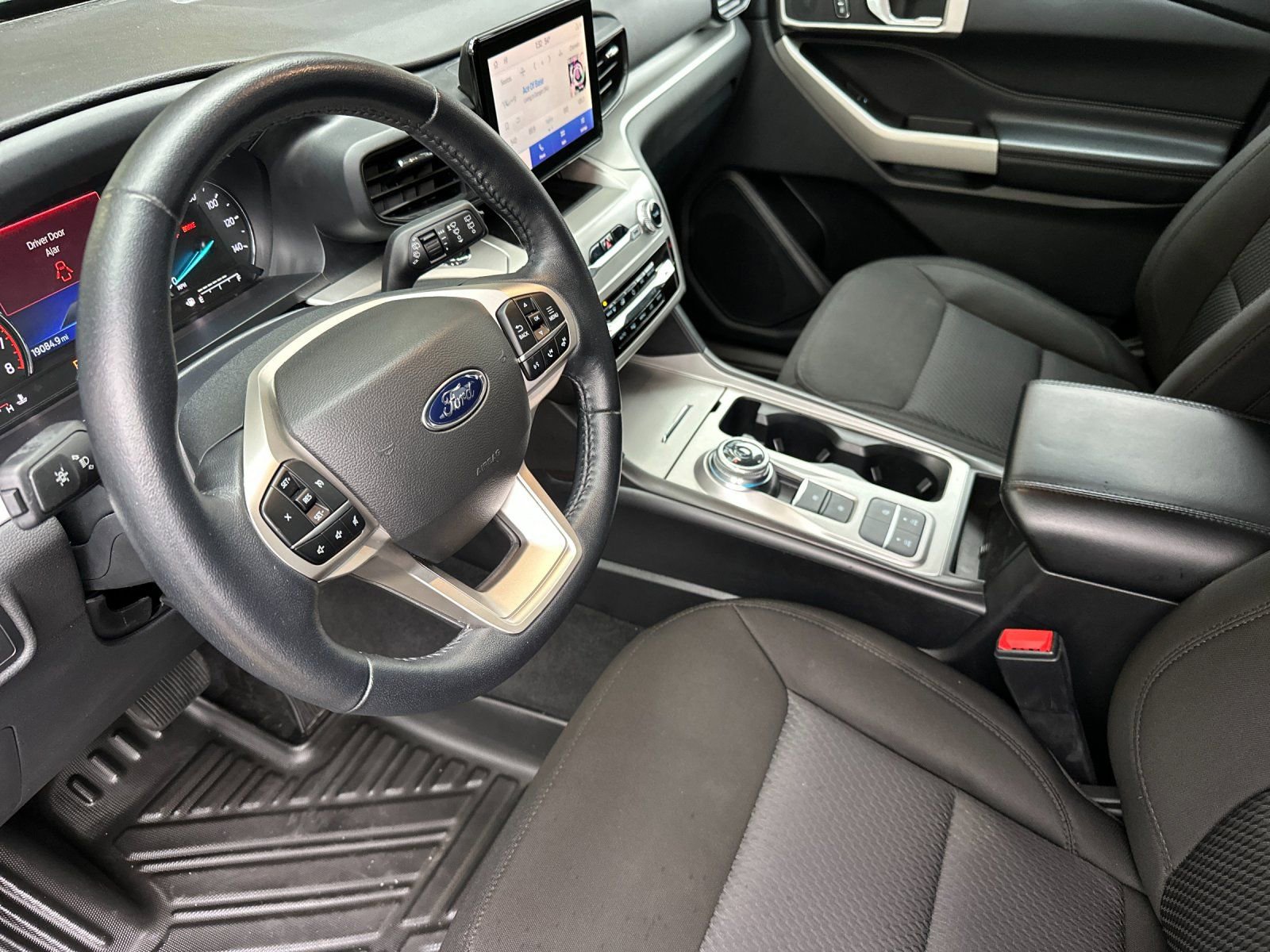 Used 2022 Ford Explorer XLT RWD image 10