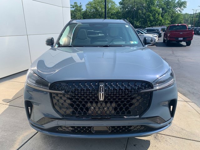 New 2026 Lincoln Aviator Reserve w/ Luxury Package AWD/4WD image 9