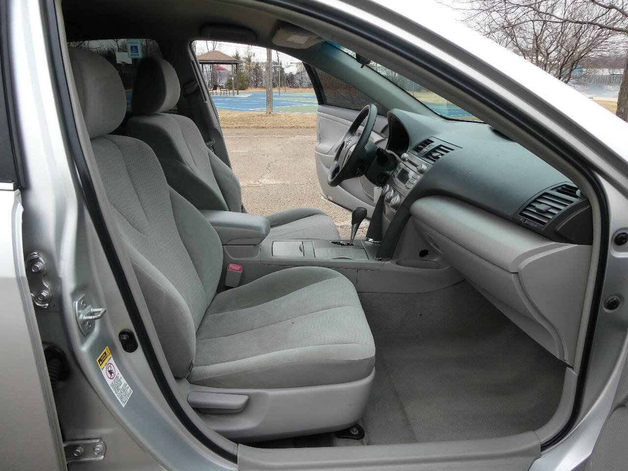 Used 2011 Toyota Camry LE w/ LE Extra-Value Pkg image 21