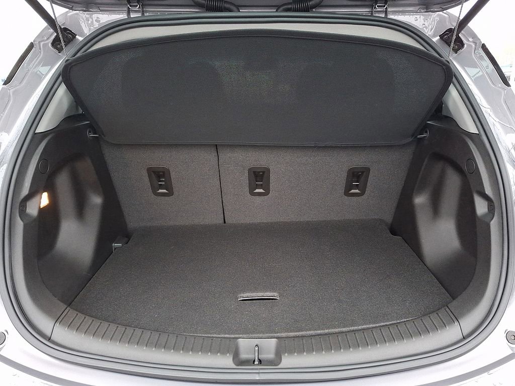 Certified 2023 Chevrolet Bolt LT w/ Infotainment Package image 35