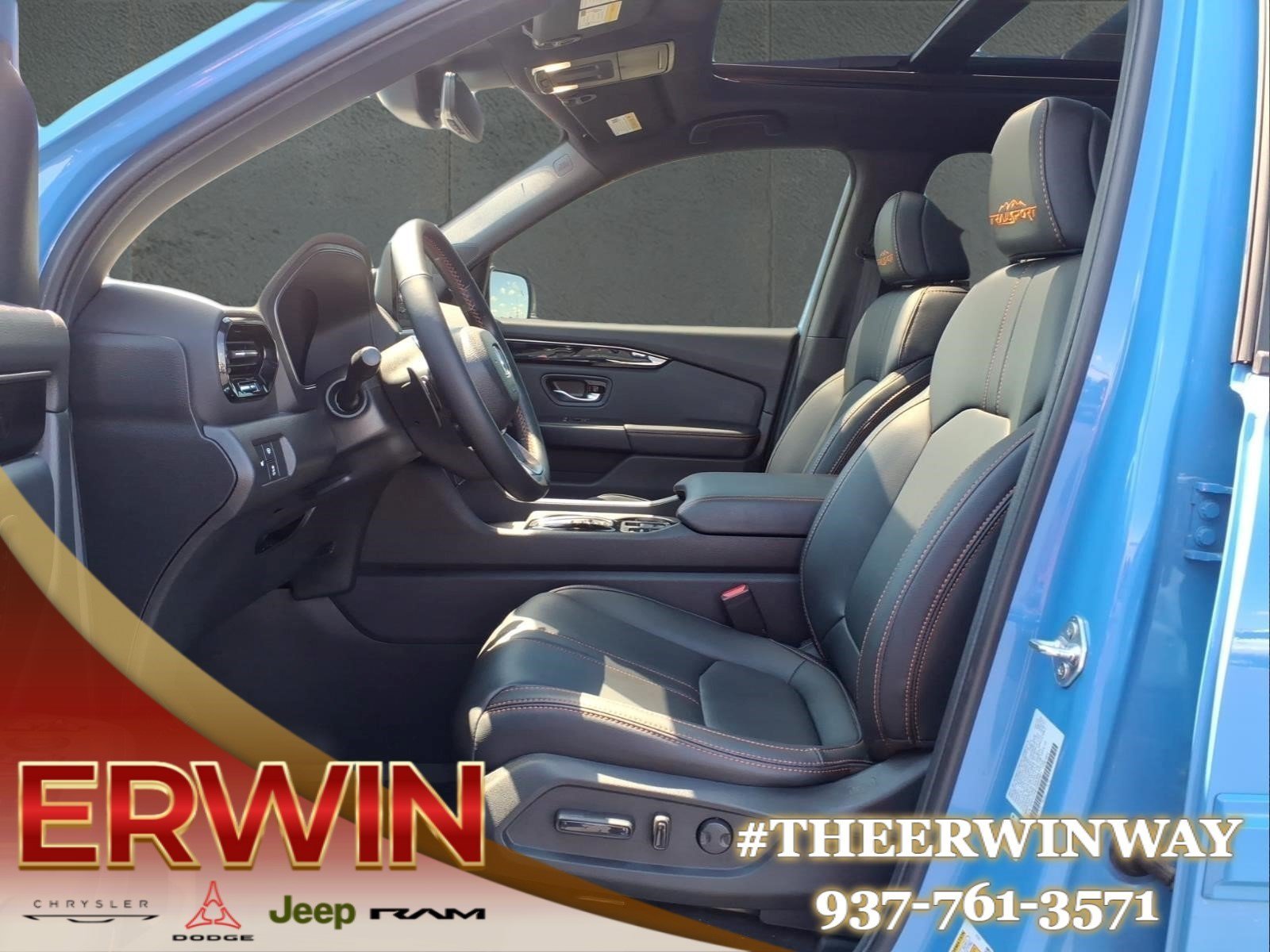 Used 2025 Honda Pilot TrailSport image 13