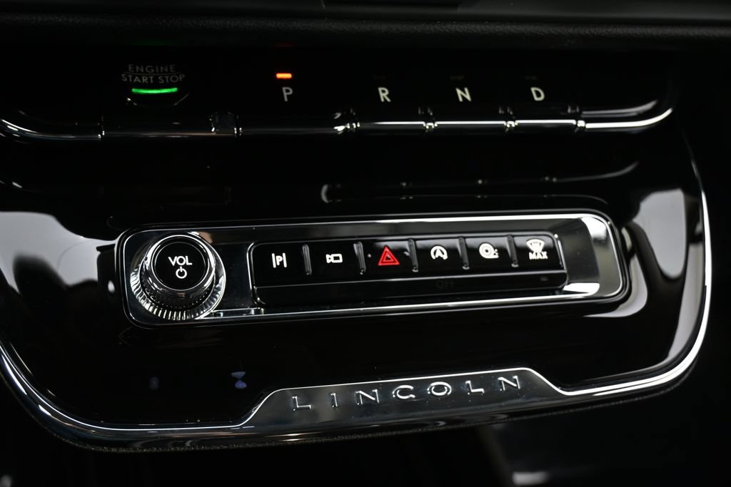 Used 2026 Lincoln Corsair Premiere AWD/4WD image 31