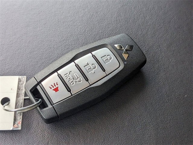 New 2025 Mitsubishi Outlander SEL image 28