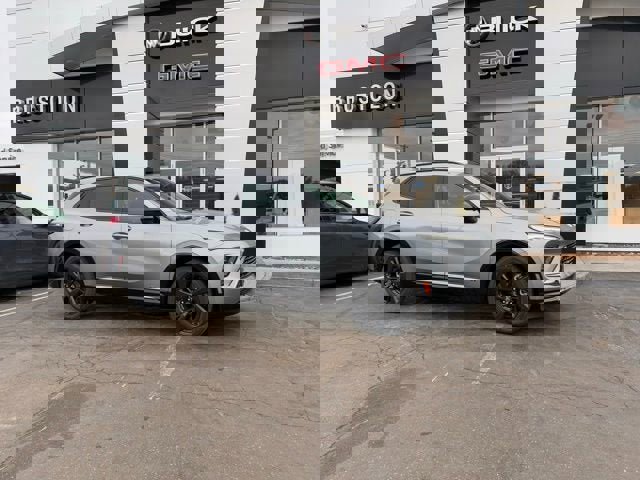 New 2025 Buick Envision Sport Touring image 2