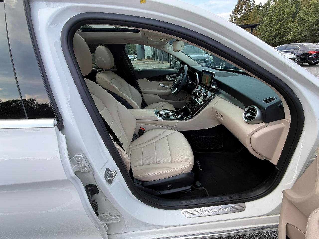 Used 2017 Mercedes-Benz C 300 Sedan image 15