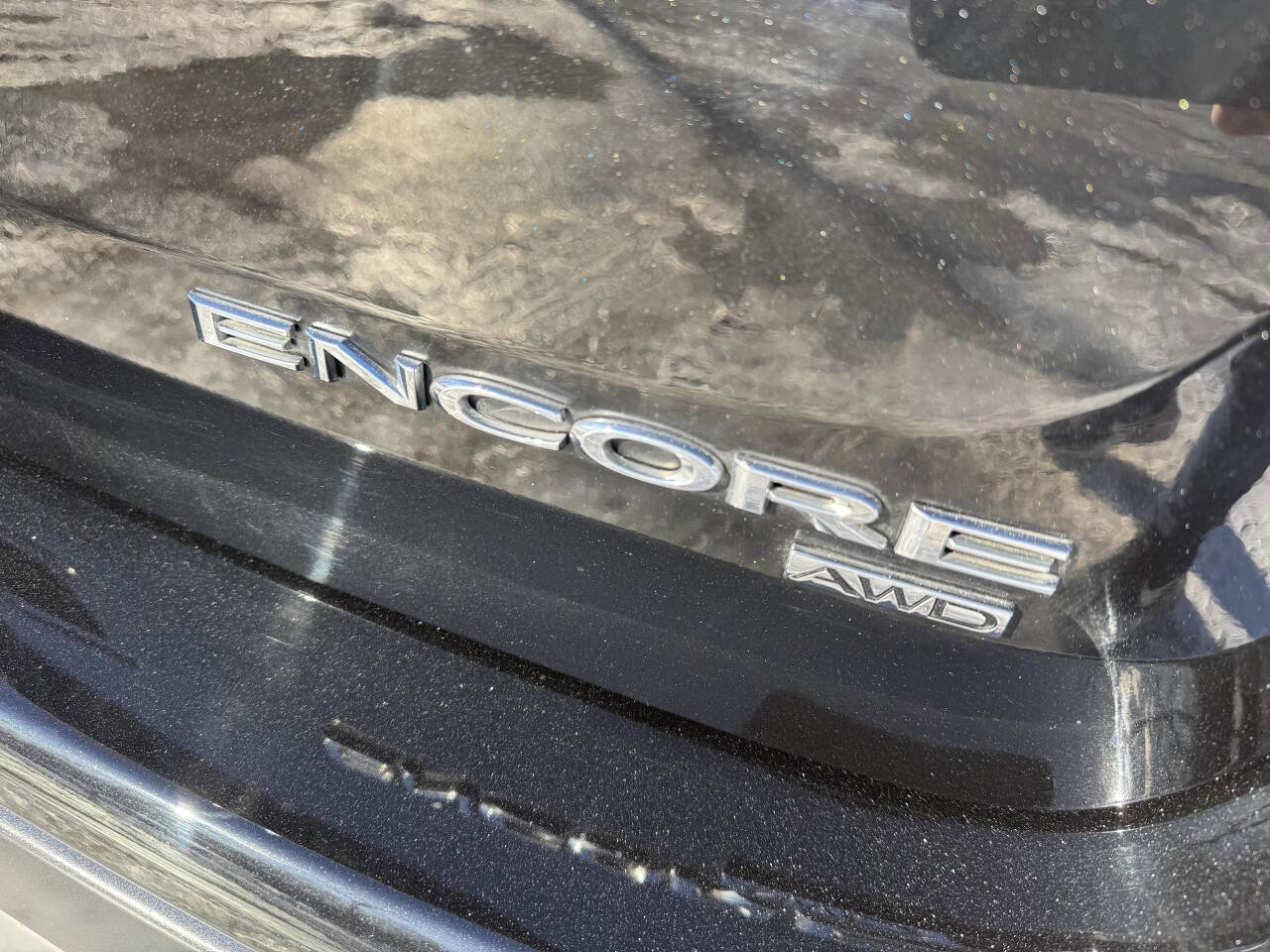 Used 2018 Buick Encore Sport Touring image 7