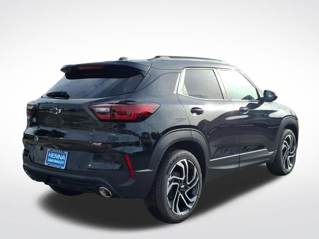 New 2026 Chevrolet TrailBlazer RS w/ Convenience Package FWD image 3