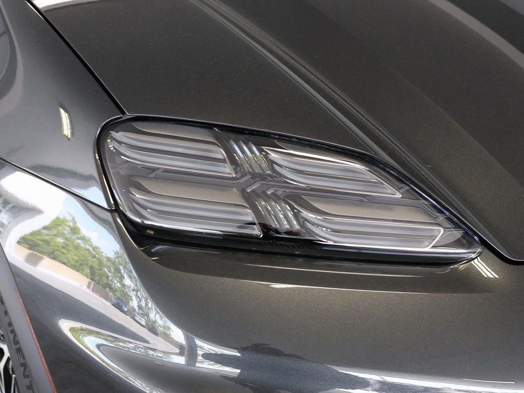 Certified 2025 Porsche Macan 4S Electric image 14