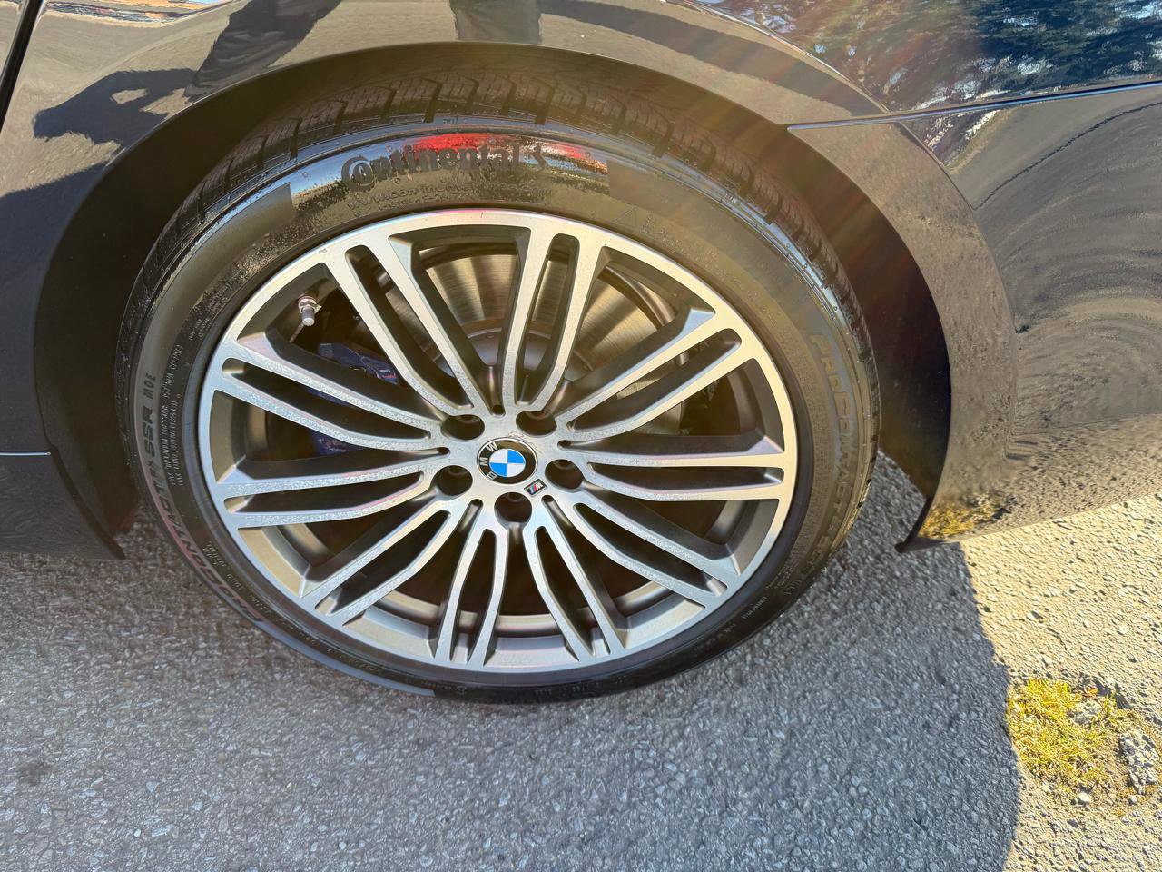 Used 2018 BMW M550i xDrive AWD/4WD image 34