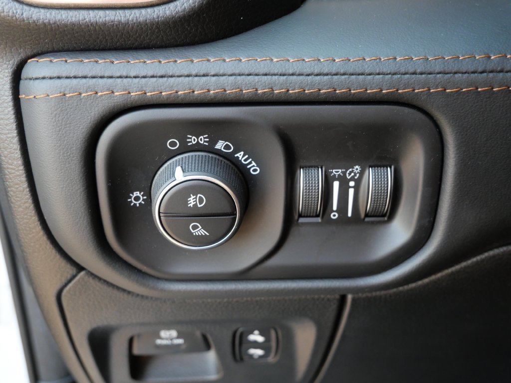 Used 2019 RAM 1500 Laramie Longhorn AWD/4WD image 24