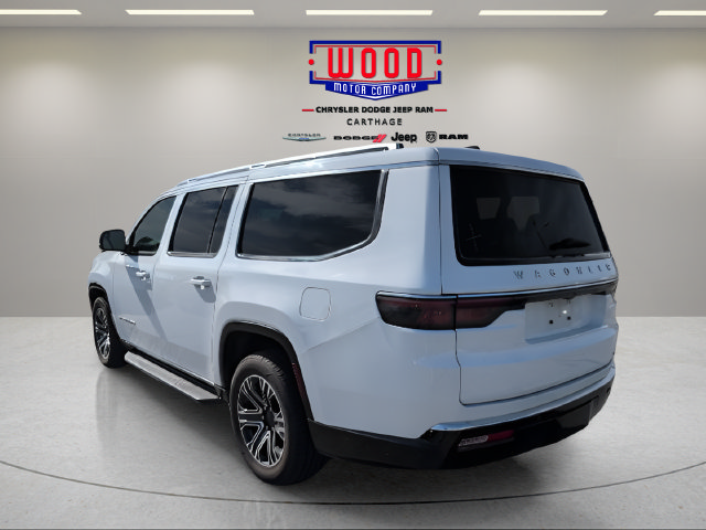 Used 2024 Jeep Wagoneer L Series II w/ Flexible Seating Group AWD/4WD image 5