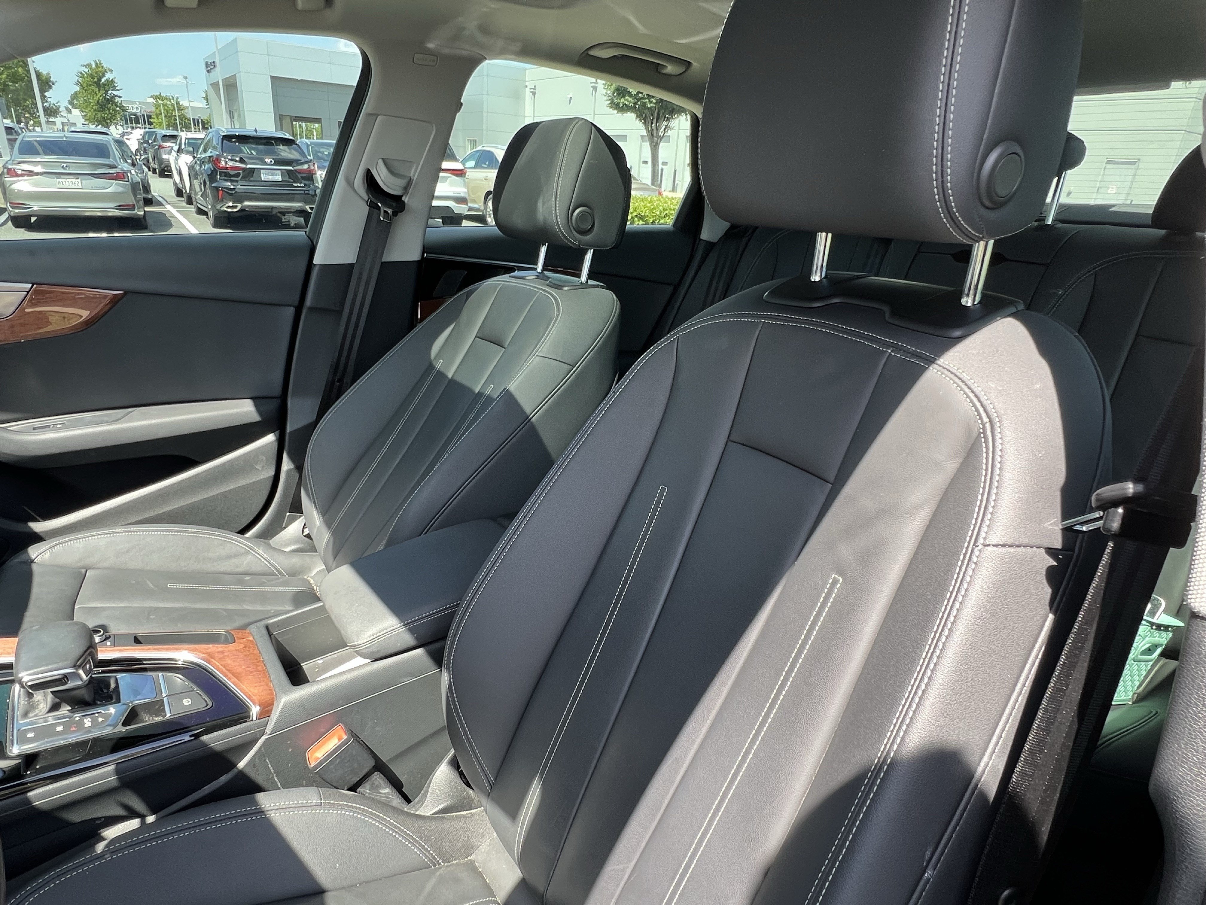 Used 2022 Audi A4 2.0T Premium w/ Convenience Package AWD/4WD image 16