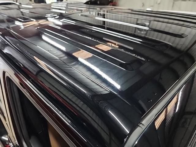 Used 2022 Jeep Wrangler Unlimited Sahara w/ Cold Weather Group image 14