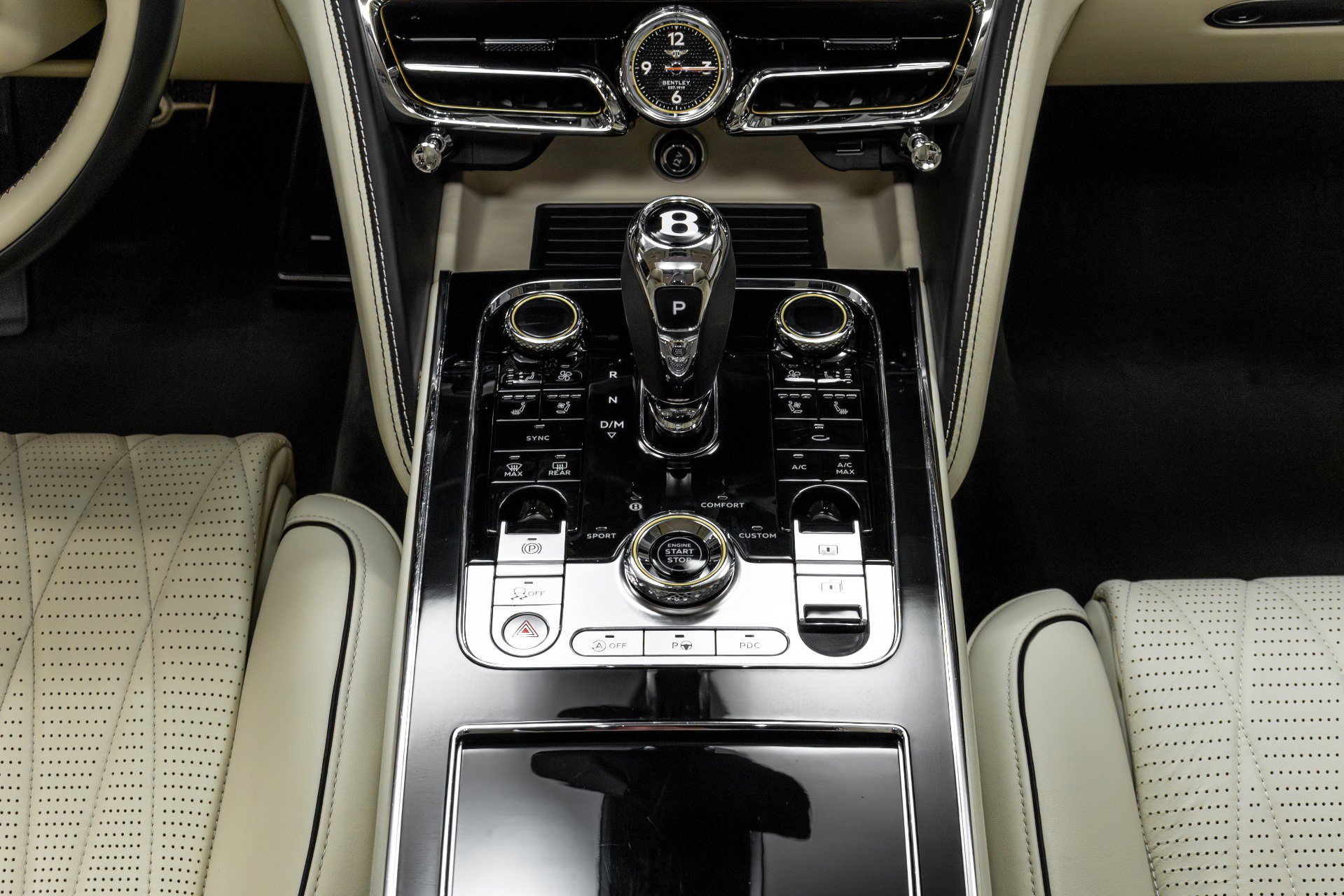 Used 2021 Bentley Flying Spur W12 image 34