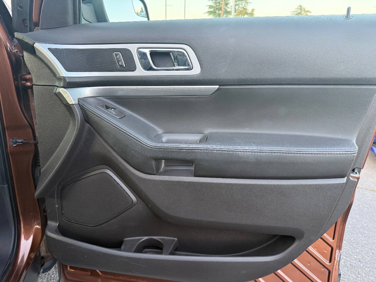 Used 2012 Ford Explorer XLT AWD/4WD image 15