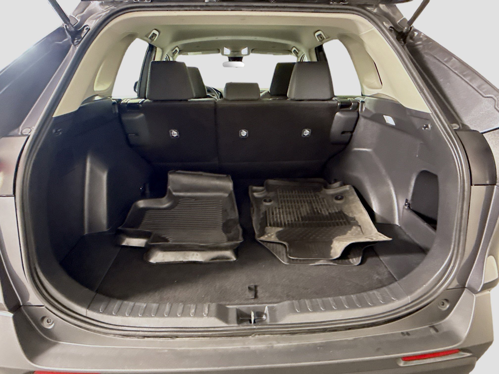 Used 2024 Toyota RAV4 LE image 34