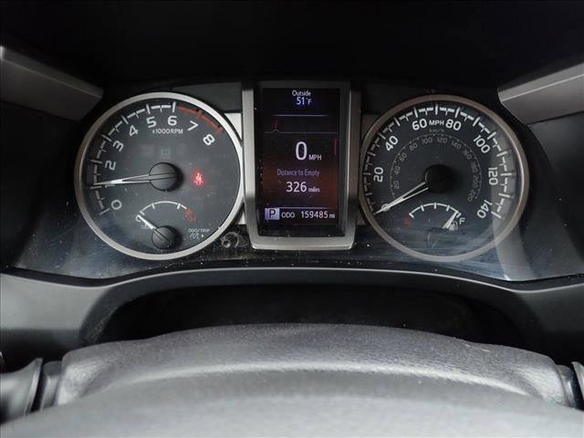 Used 2016 Toyota Tacoma SR5 w/ SR5 Appearance Package (SN) image 23