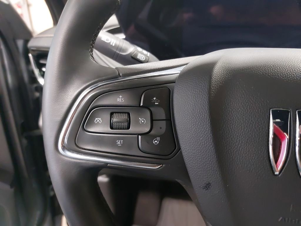 Used 2025 Buick Envista Avenir FWD image 17
