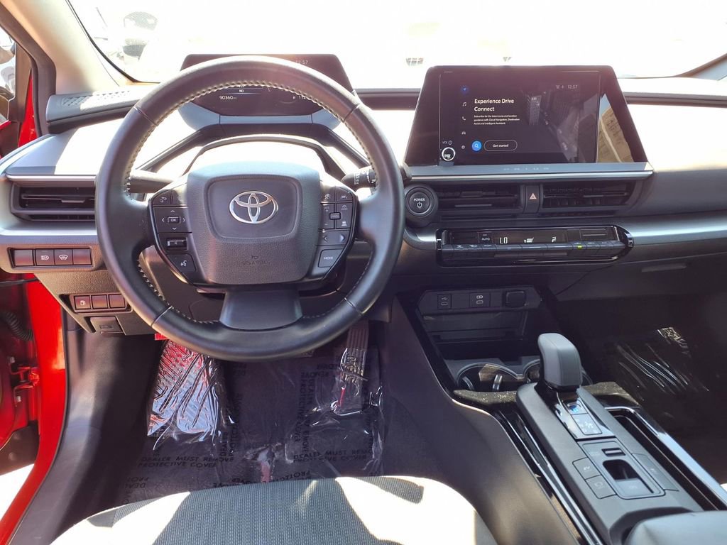 Used 2024 Toyota Prius LE image 10