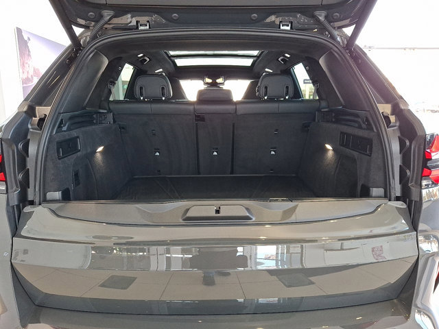 Used 2026 BMW X5 M Competition w/ Executive Package image 36