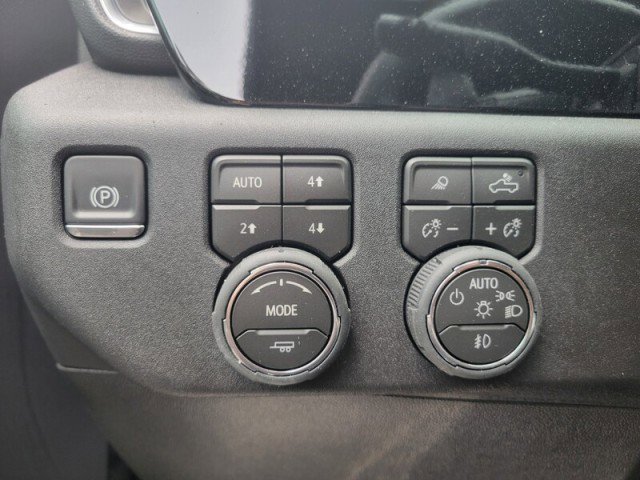 Used 2026 Chevrolet Silverado 1500 RST w/ All Star Edition Plus AWD/4WD image 18