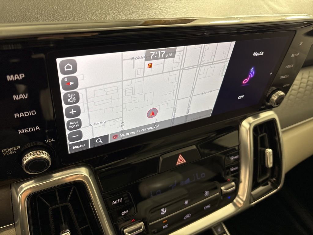 Used 2023 Kia Sorento SX image 31