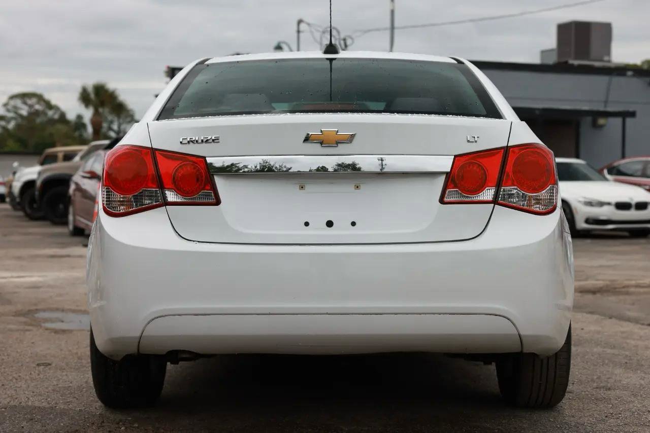 Used 2015 Chevrolet Cruze LT FWD image 7