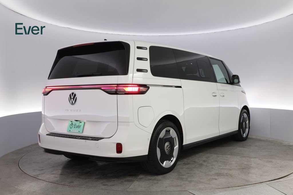 Used 2025 Volkswagen ID. Buzz Pro S RWD image 3