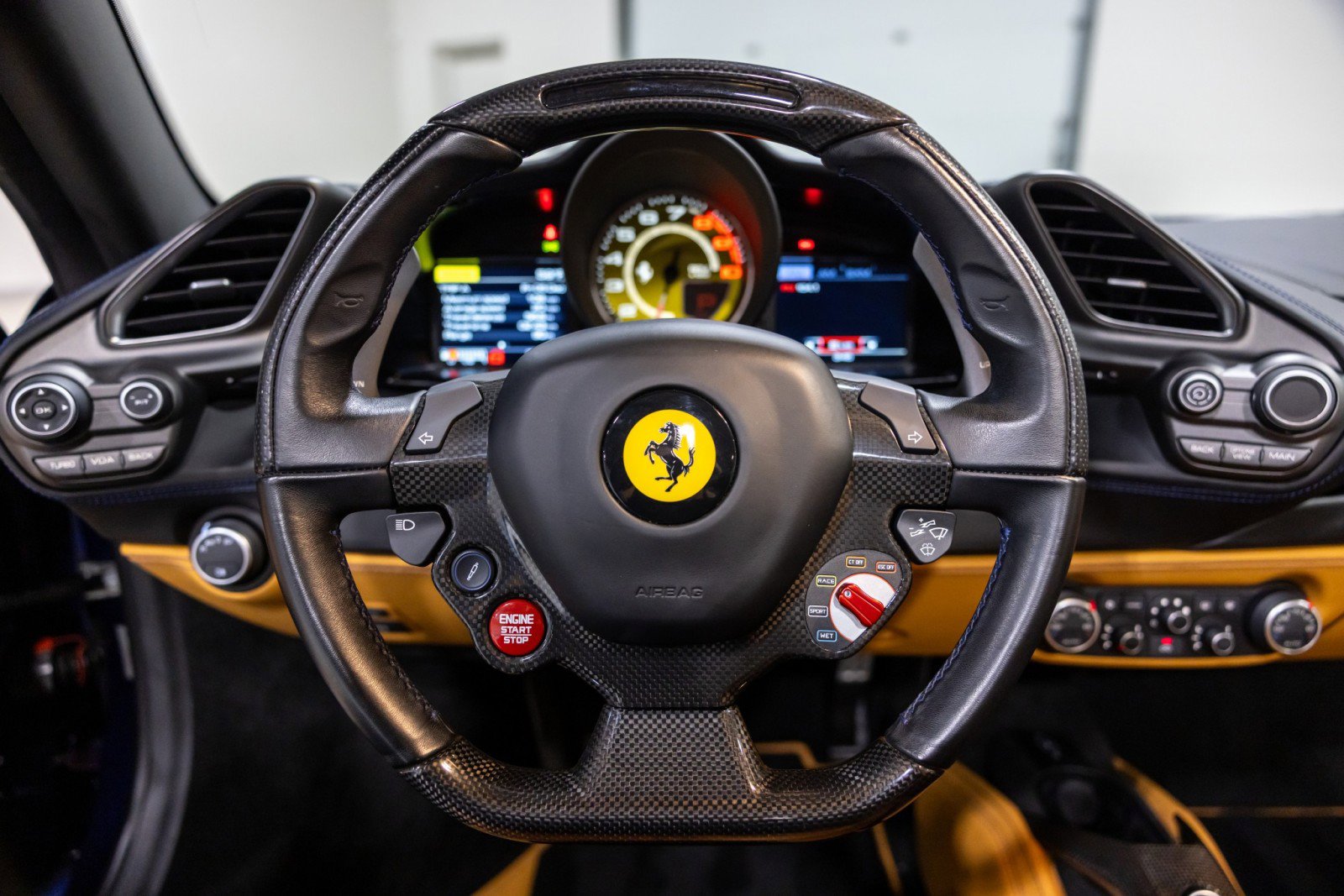 Used 2019 Ferrari 488 Spider image 41