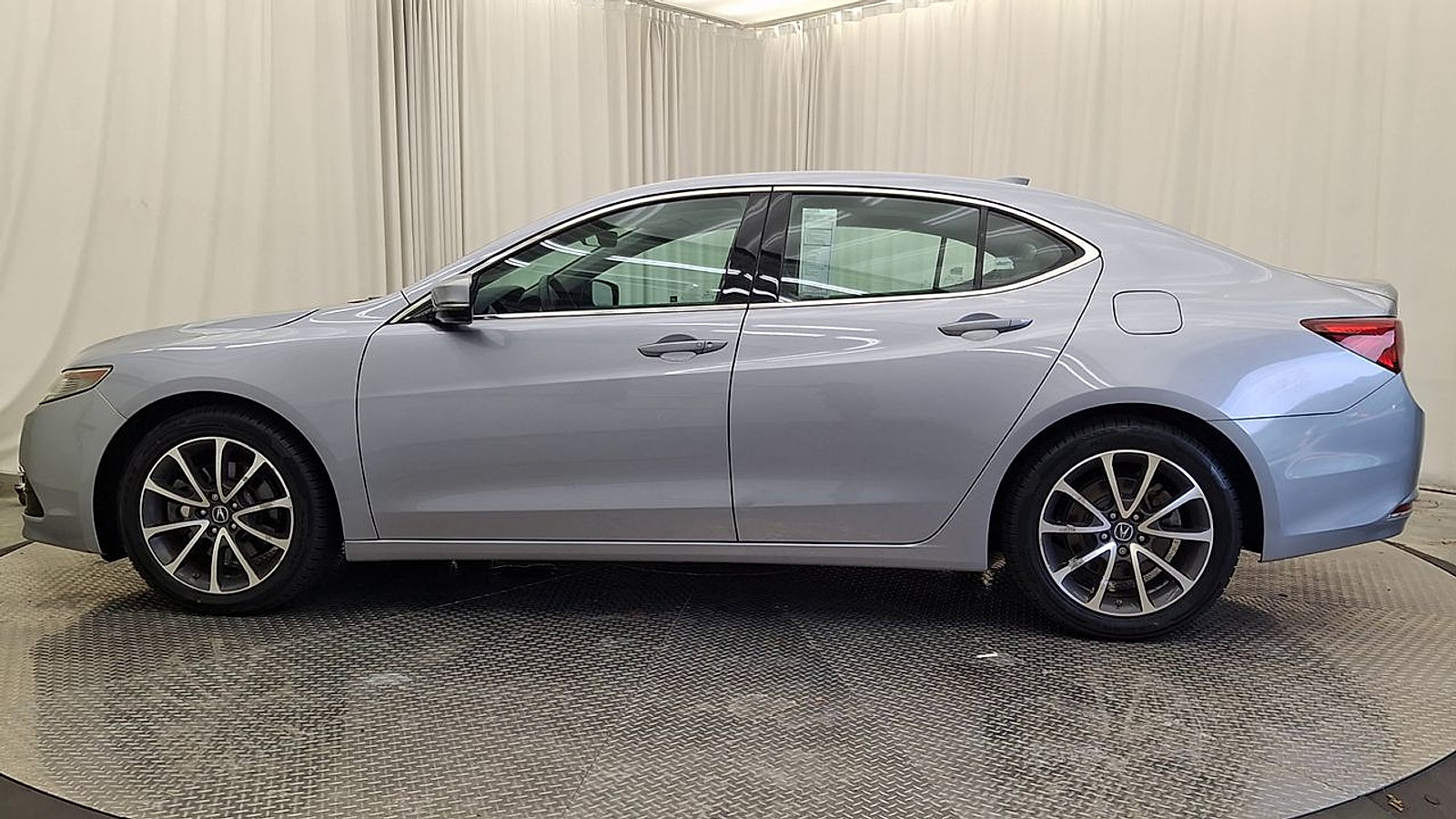 Used 2015 Acura TLX w/ Technology Package AWD/4WD image 11