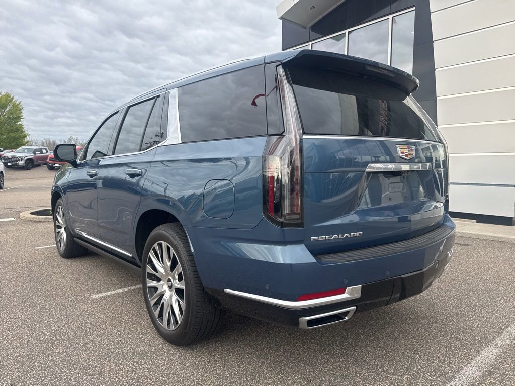 Used 2025 Cadillac Escalade Premium Luxury Platinum AWD/4WD image 5