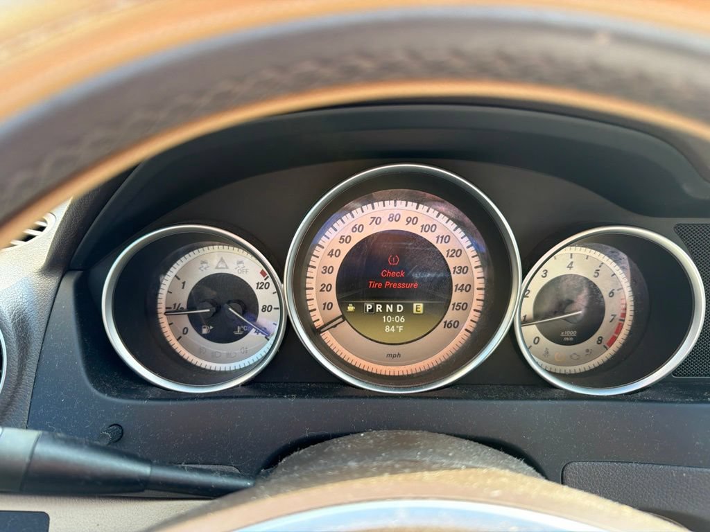 Used 2012 Mercedes-Benz C 250 Sedan image 4