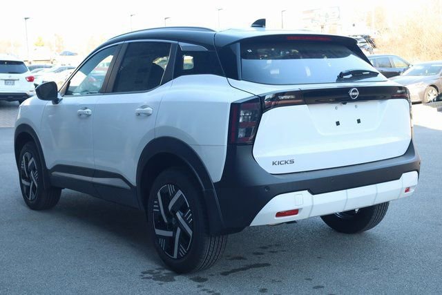 New 2026 Nissan Kicks SV w/ SV Premium Package FWD image 6
